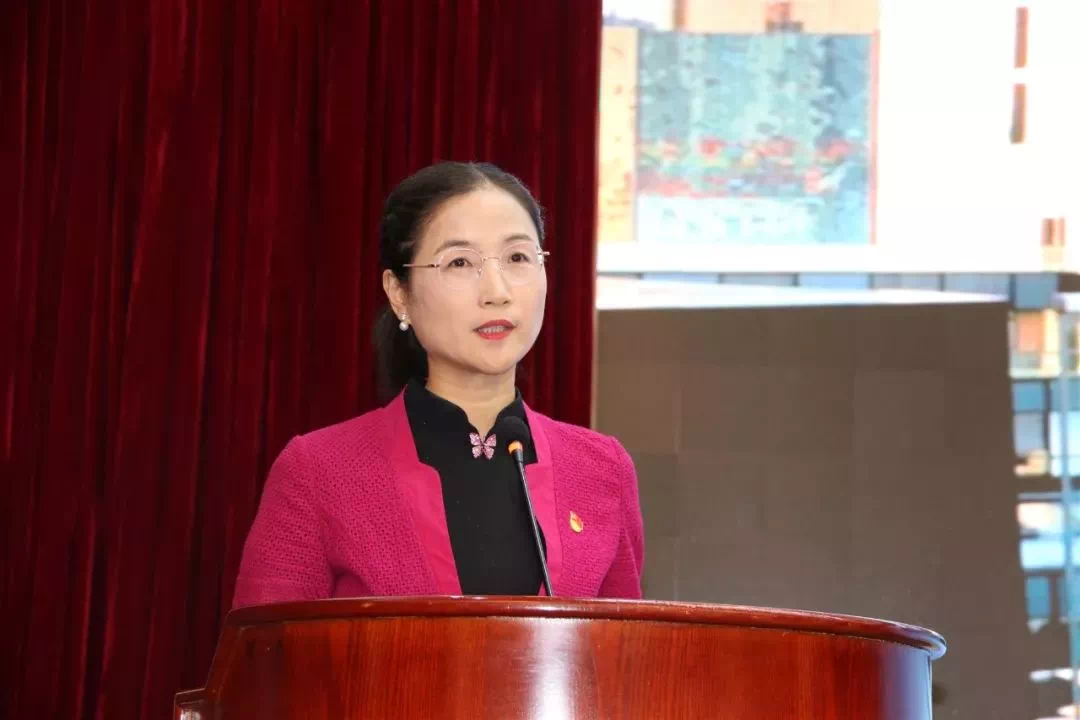 演員紀(jì)玲的表演藝術(shù)學(xué)習(xí)指南，從初學(xué)者到進(jìn)階者的全方位指南