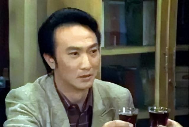 鄭乾龍，演技、影響力與公眾形象的探究