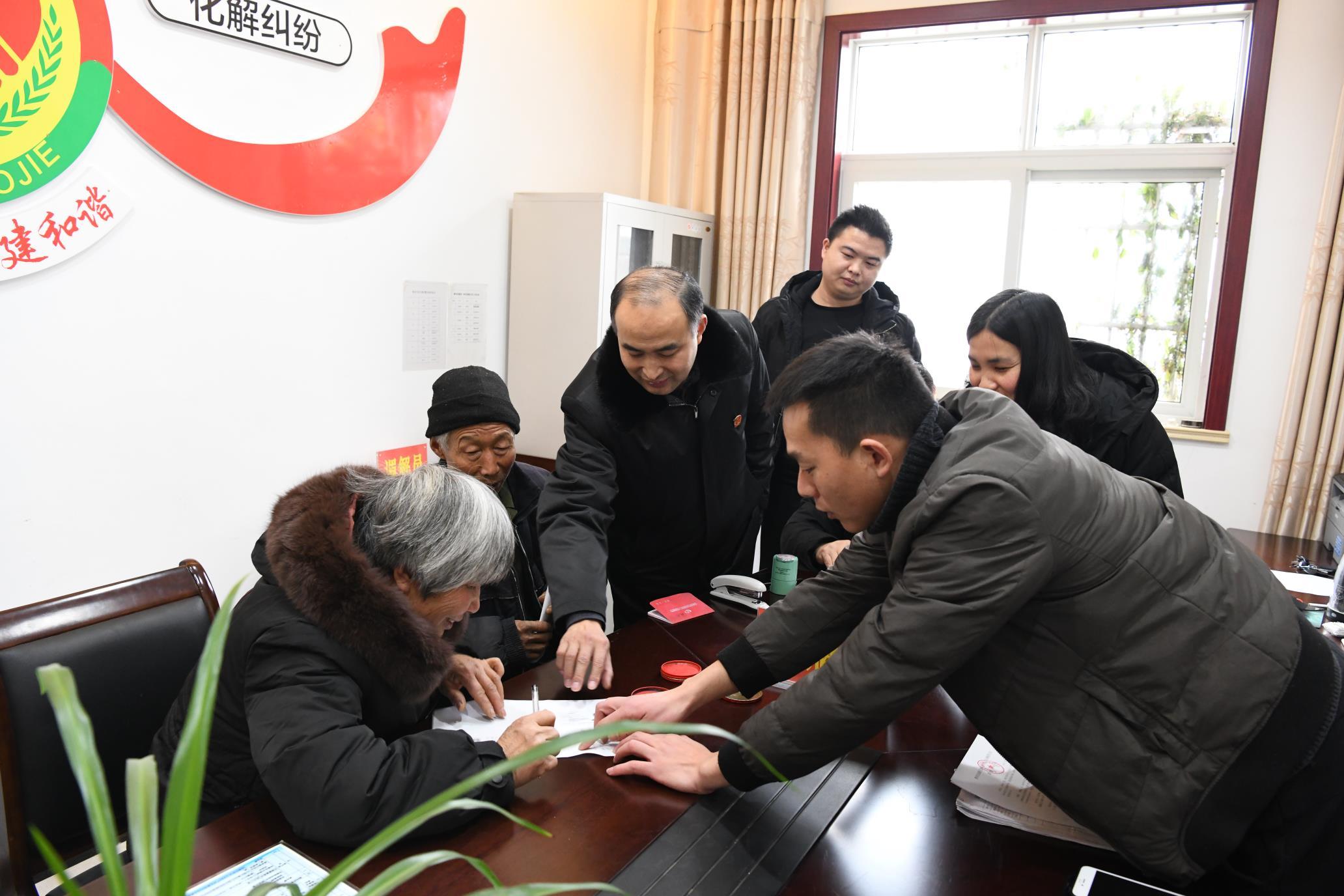 唐河最新交通事故，變化中成長，自信照亮前行之路